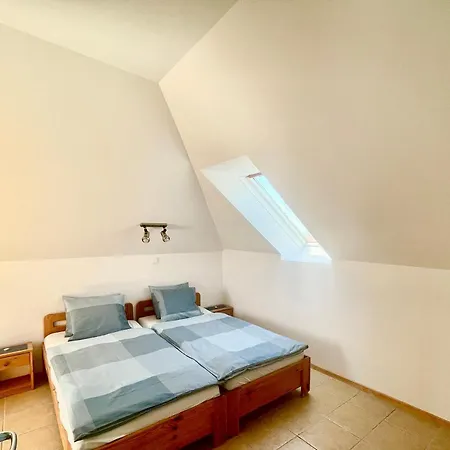 Molnarhouse شقة